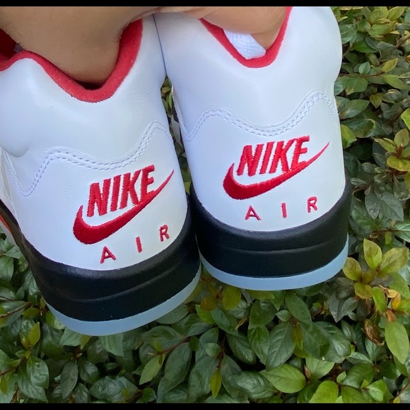 Air Jordan fire red 2020sSize: men